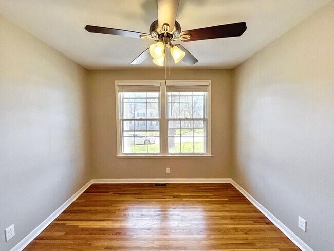 Building Photo - 3-Bedroom Home in a Convenient Location / ...
