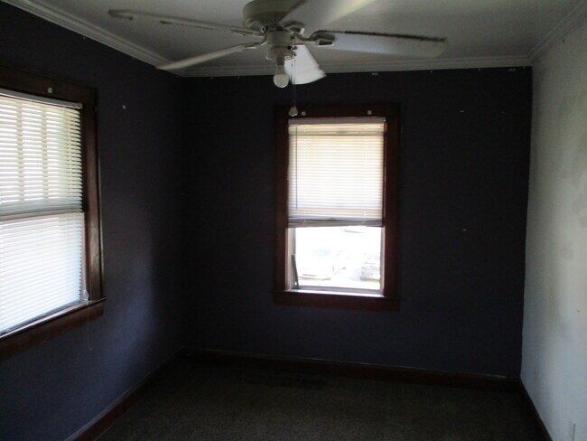 Building Photo - 103 N Talley Ave