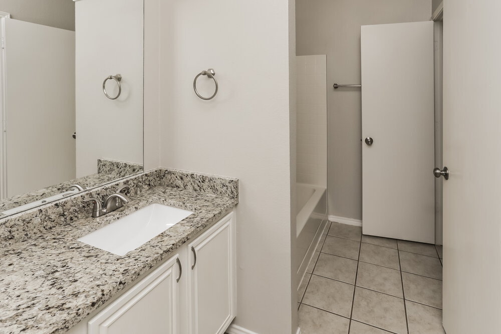 Building Photo - 317 Glen Meadow Dr