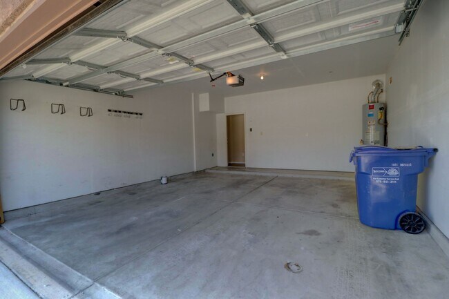 Building Photo - 2484 Gila Bend Loop