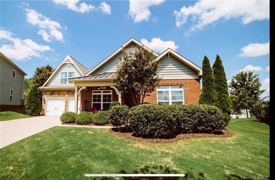 Street View - 313 Thornhill St