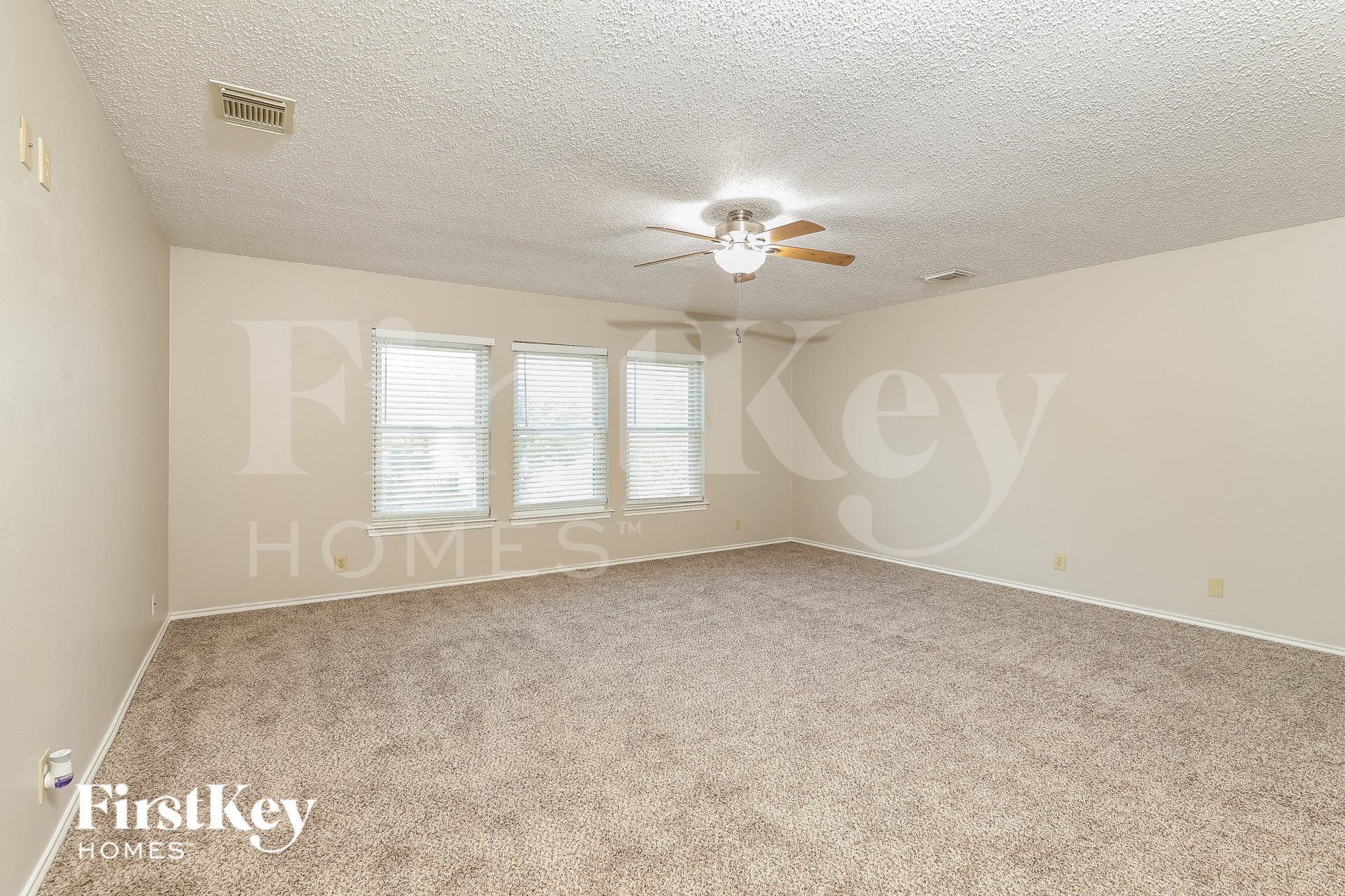 Building Photo - 12514 Redrock Oak