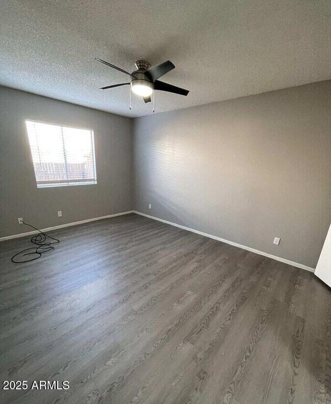 Building Photo - 6531 N 67th Ave