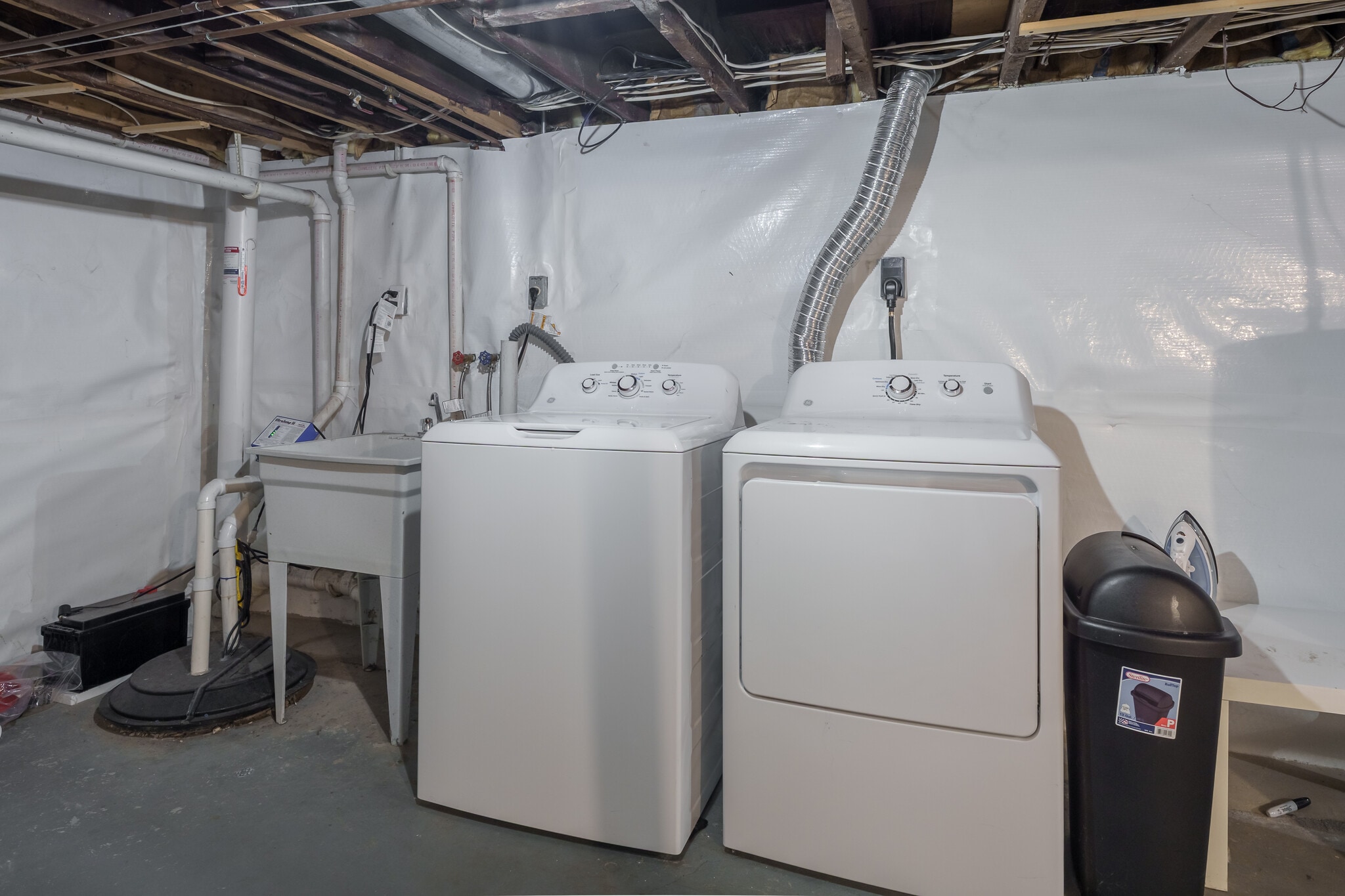 Laundry - 251 Detroit Ave