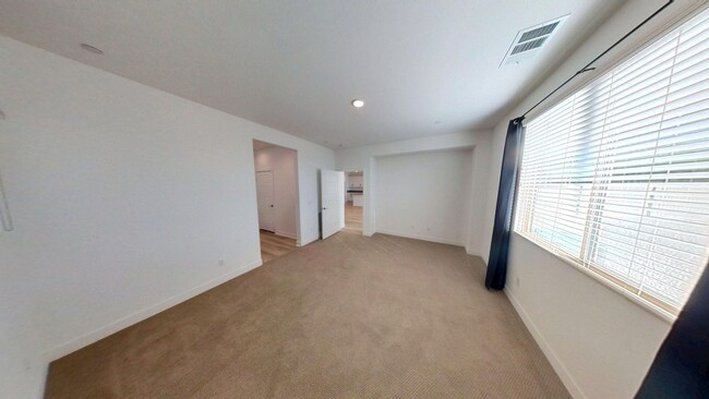 Building Photo - 1627 Vlg Grn Wy