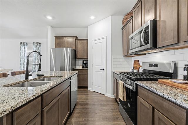 Building Photo - 706 Spur Ridge