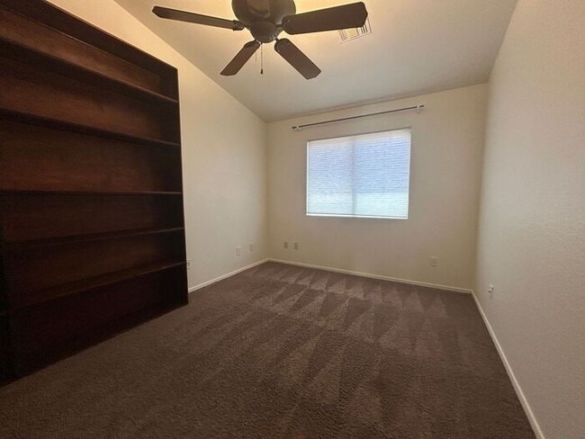 Building Photo - 3861 E Redfield Ct