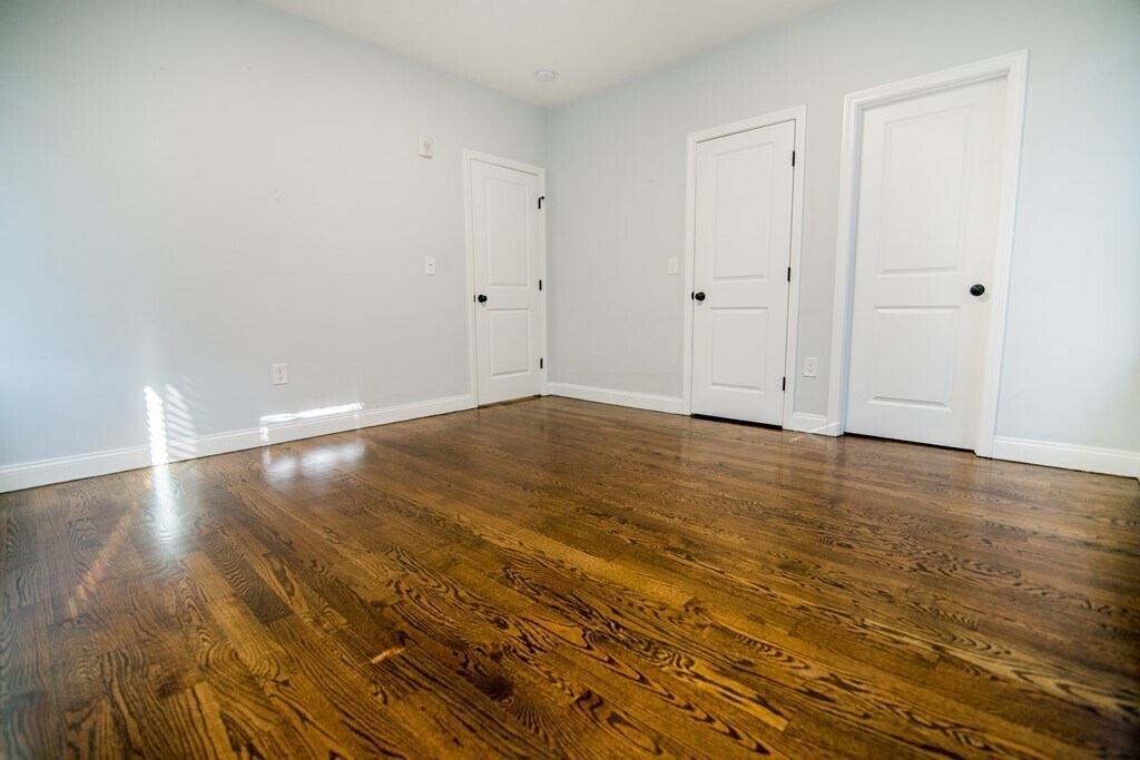 Building Photo - 757 Washington St