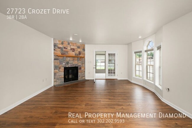 Building Photo - 27723 Crozet Dr