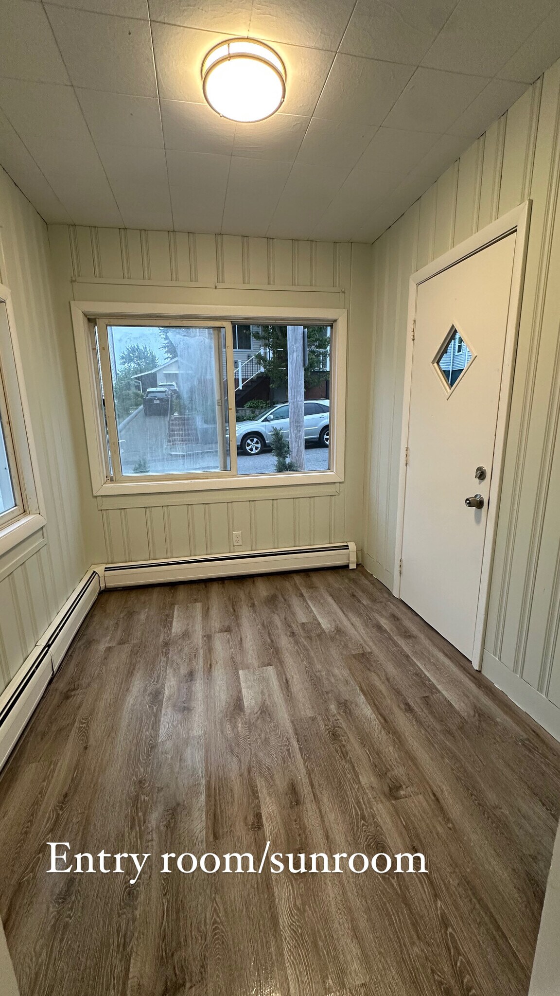 Sun room - 101 Reservoir Ave