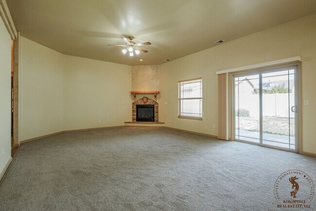 Building Photo - 3090 Aberdeen Ln