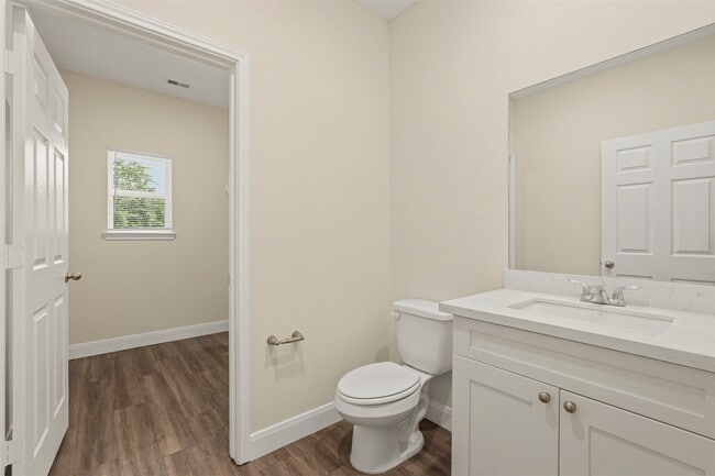 Building Photo - 2218 Bringhurst St