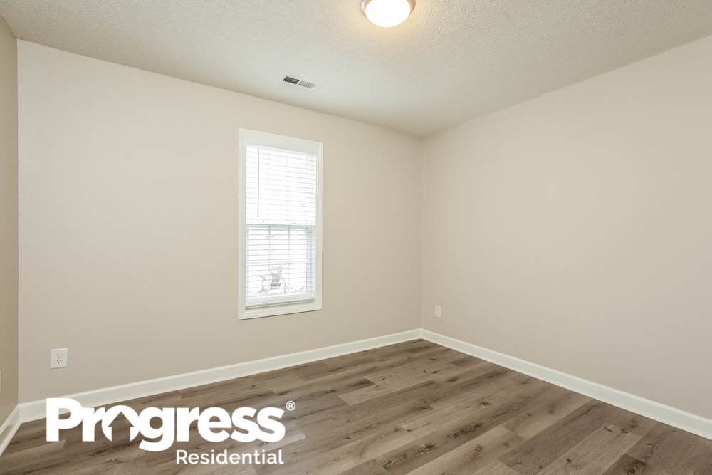 Building Photo - 5640 Tealbrook Dr