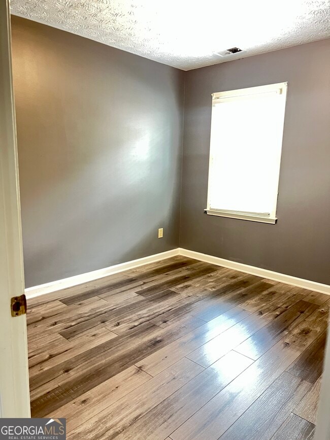 Building Photo - 2361 Ciji Cir