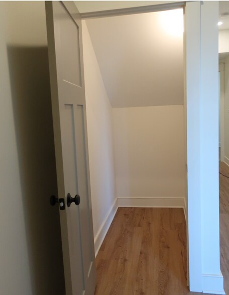 Building Photo - 2745 Jersey Ave