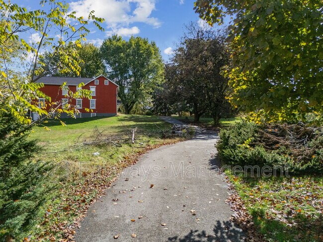 Building Photo - 8113 US-22