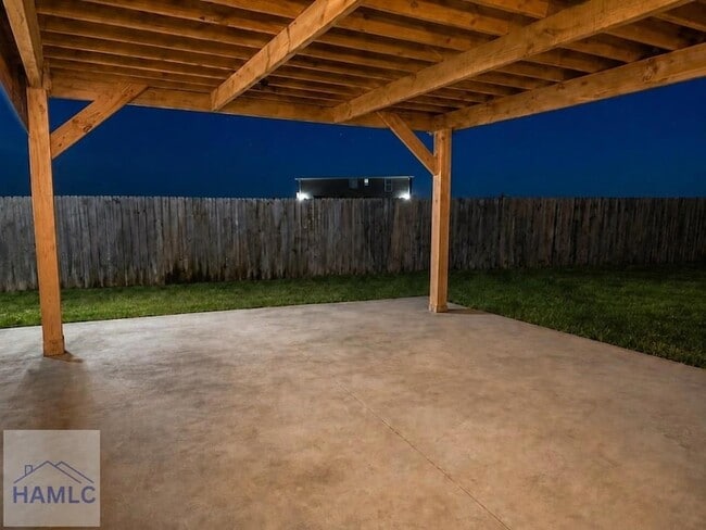 Building Photo - 1106 Creekside Cir