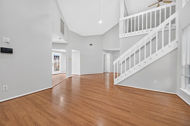 Building Photo - 10419 Appleridge Dr
