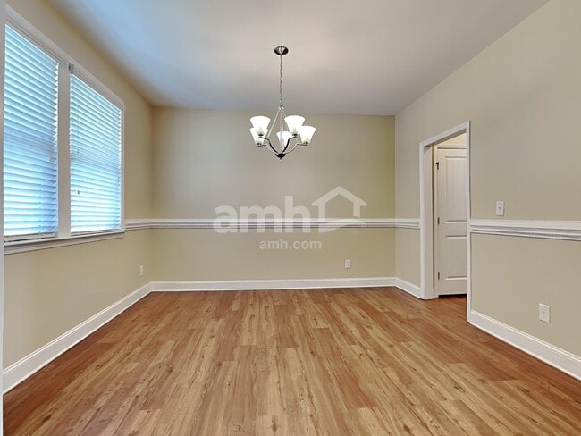 Building Photo - 1023 Monitor Ct