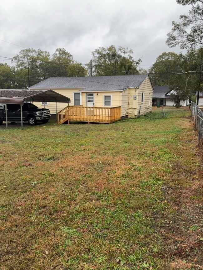 Building Photo - 220 Mauldin St