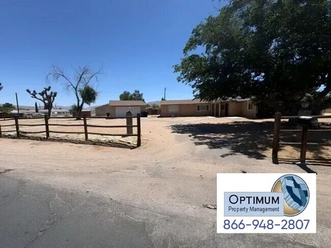 Building Photo - Charming Apple Valley Home on a Spacious Lot