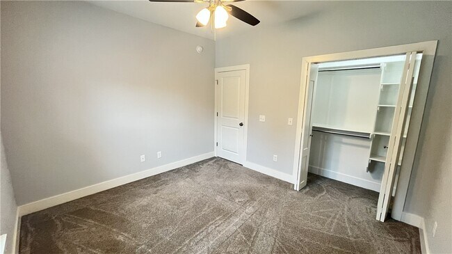 Building Photo - 3 Mallow Ln