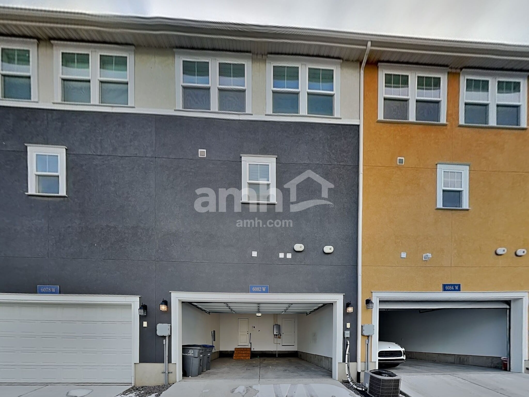 Building Photo - 6082 S Jordan Pkwy W