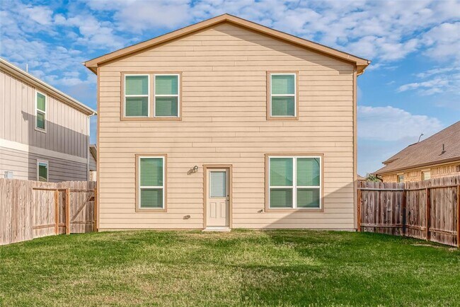 Building Photo - 25635 Royal Catchfly Rd