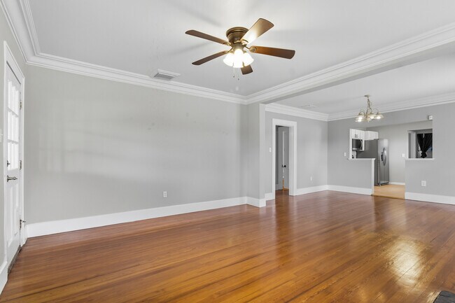 Building Photo - 4701 Haines Rd N