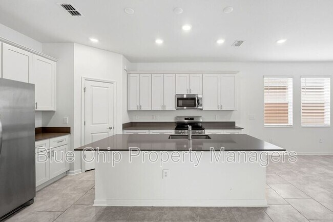 Building Photo - 2066 Shaggy Fisher Dr
