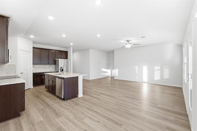 Building Photo - 145 Lost Crk Trl