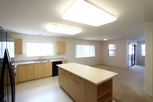 Building Photo - Mililani Mauka