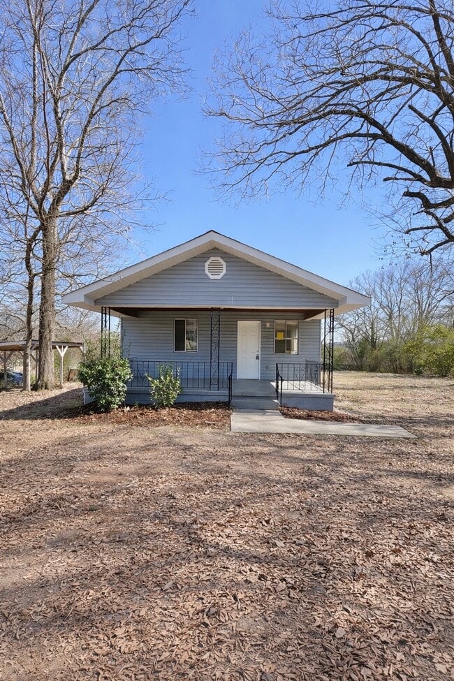 Building Photo - 226 3rd Ave