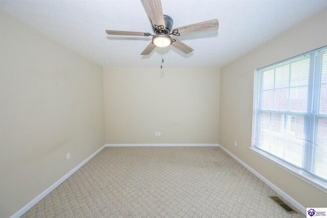 Building Photo - 113 Poplar Cir