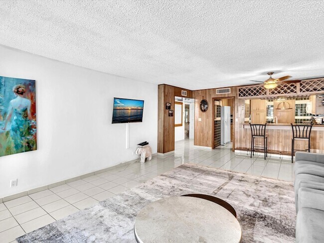 Building Photo - 3430 Galt Ocean Dr