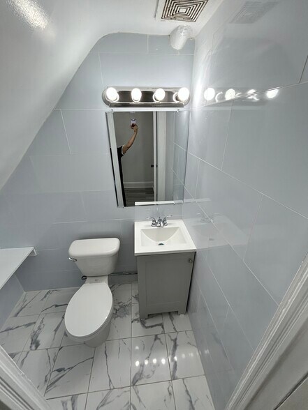 Half Bath - 607 E 17th St