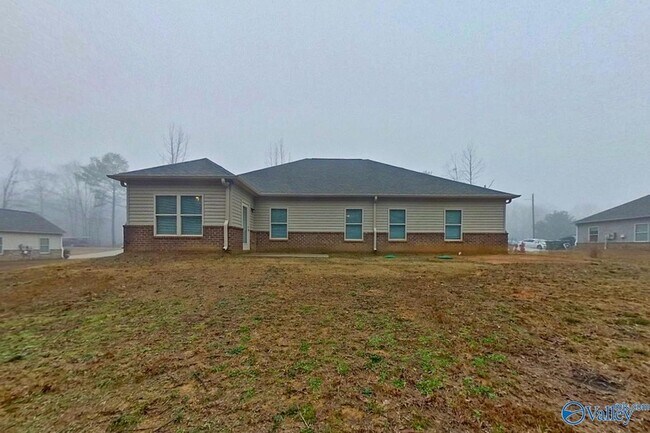 Building Photo - 1389 Old Rd