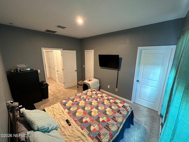 Building Photo - 233 Annies Pl