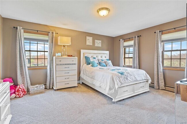 Building Photo - 199 Academy St