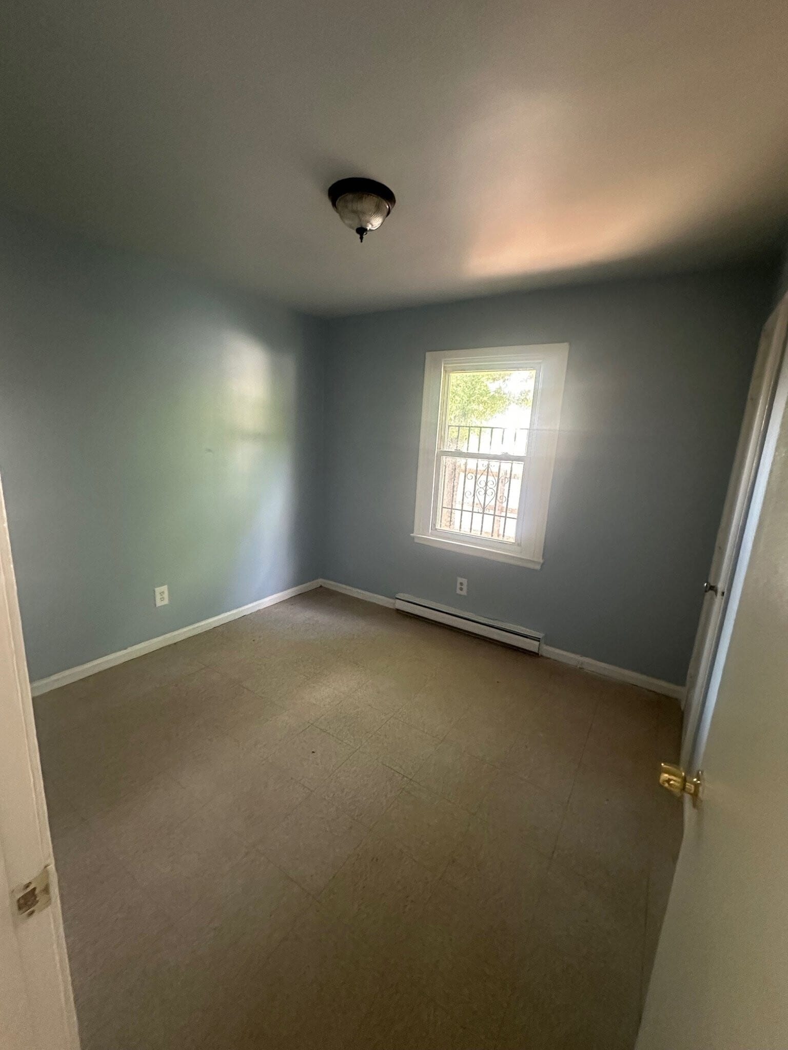 Building Photo - 3018 Columbia St