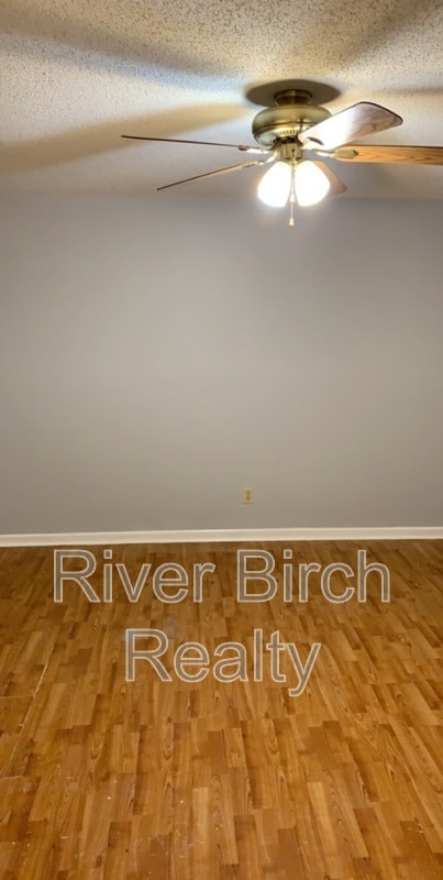 Building Photo - 425 W Lawrence Ave