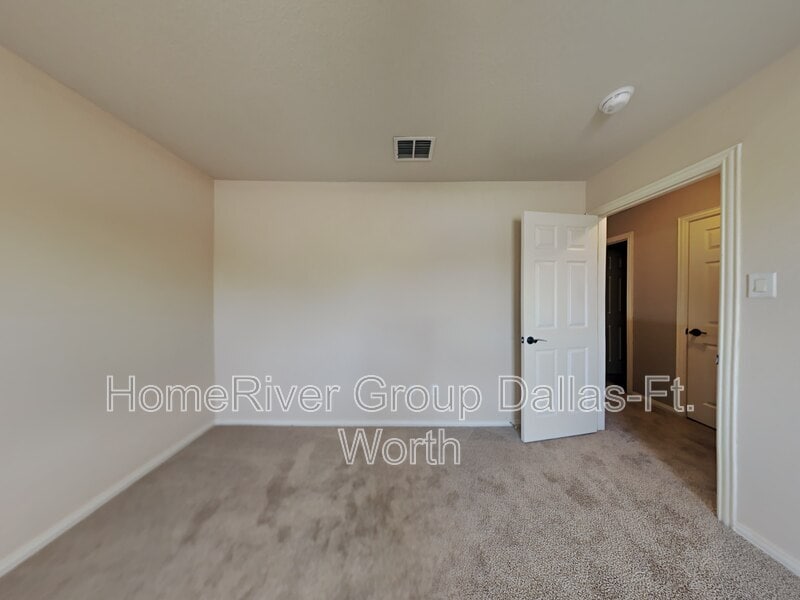 Building Photo - 13358 Roadster Dr