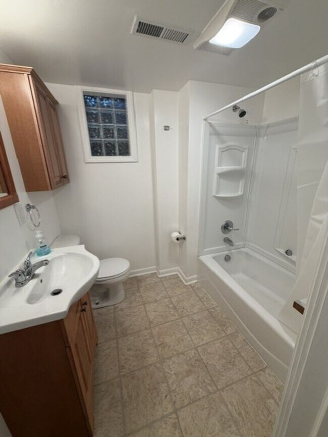 Building Photo - Beautiful Home for Rent