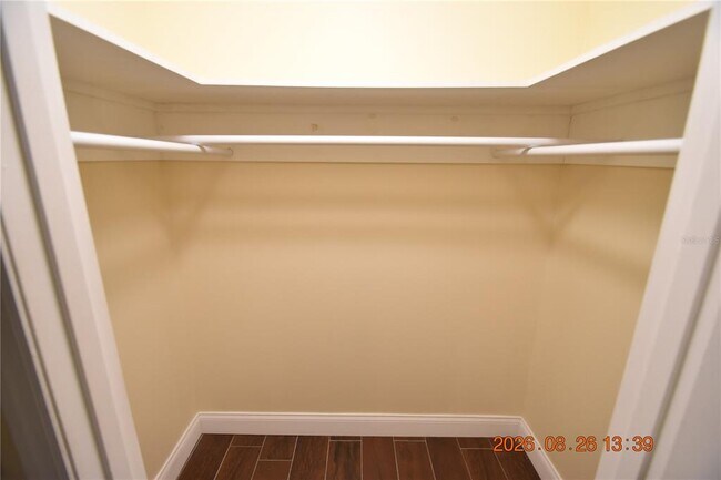 Building Photo - 12106 Waterview Dr