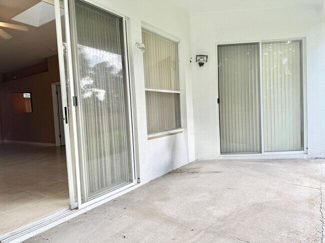 Building Photo - SFH - 7112 Hiawasee - SFH - 7112 Hiawasee