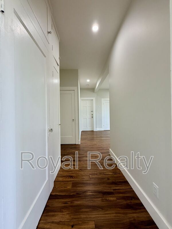 Building Photo - 2013 Kakela Dr