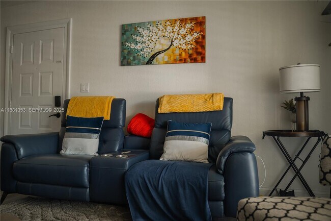 Building Photo - 7429 SW 152nd Ave