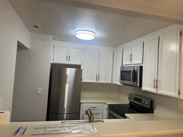 Building Photo - 2200 La Terrace Cir