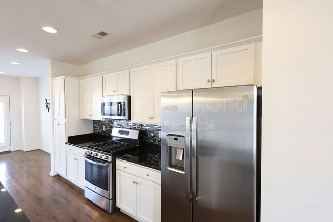 Building Photo - 12005 Rubystone Dr