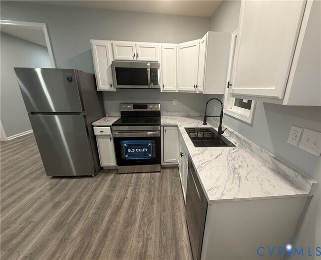 Building Photo - 910 Rome St